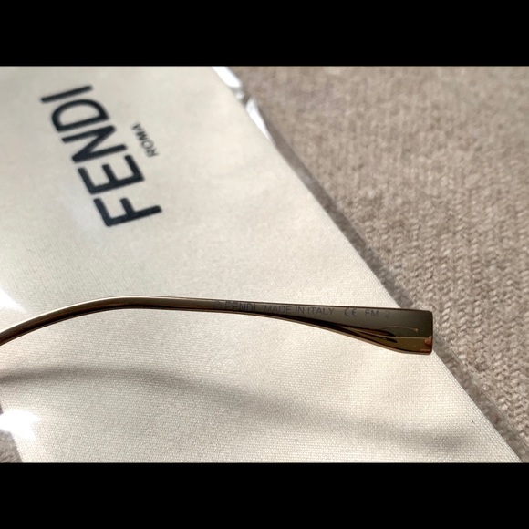 FENDI Studded pentagon-frame rose gold sunglasses - Picture 7 of 7